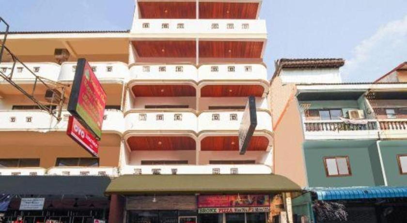 Oyo 811 Jasmine Villa Pattaya Exterior foto